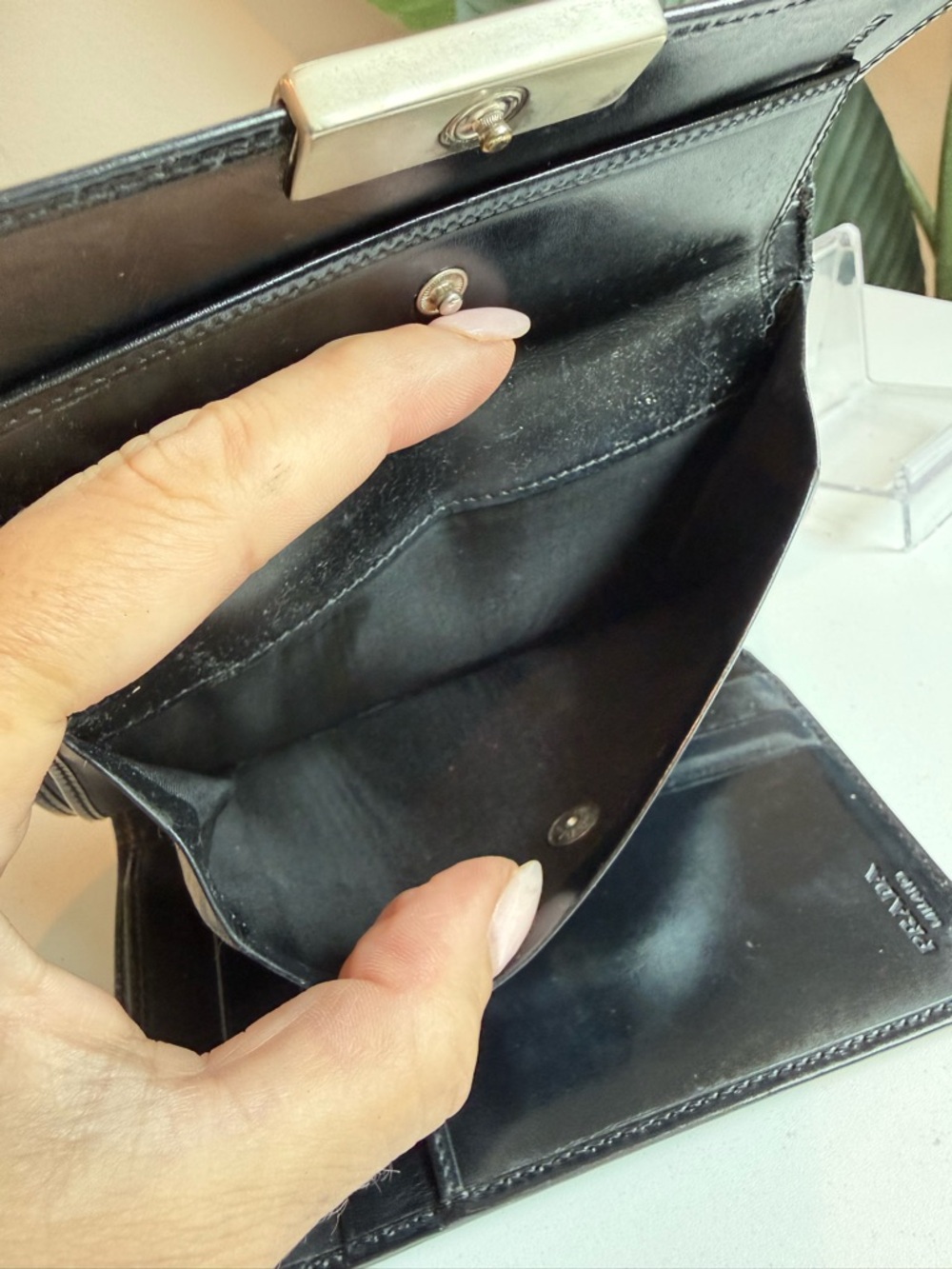 Prada ‘Vitello Leather Compact Wallet’ - Picture 9 of 11